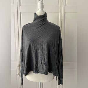 Madewell Gray Boxy Turtleneck Tee size M